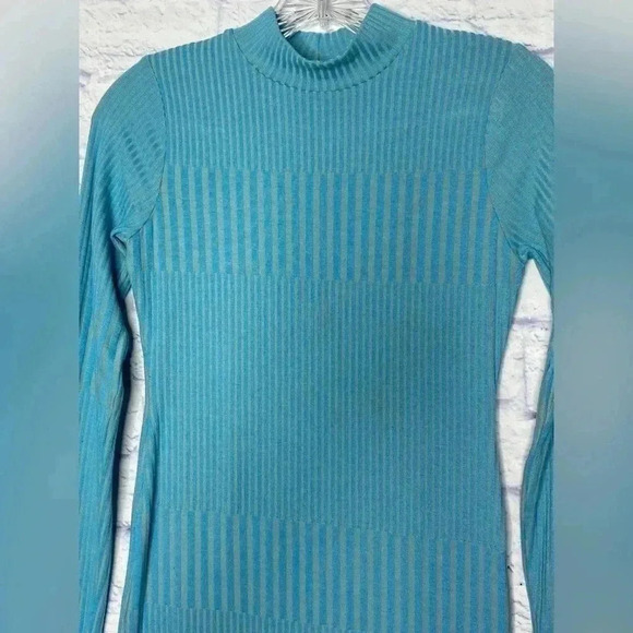 ASOS DESIGN ribbed two tone long sleeve mini dress in blue - Picture 3 of 6